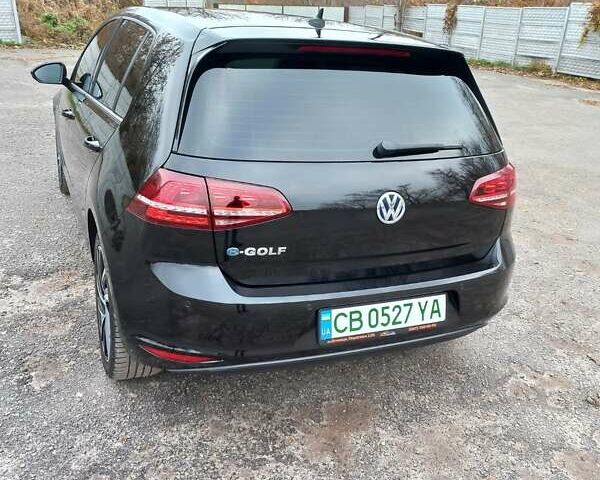 Черный Фольксваген e-Golf, объемом двигателя 0 л и пробегом 115 тыс. км за 10000 $, фото 5 на Automoto.ua