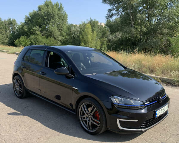 Чорний Фольксваген e-Golf, об'ємом двигуна 0 л та пробігом 142 тис. км за 11000 $, фото 3 на Automoto.ua