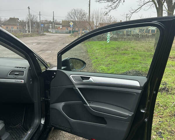Черный Фольксваген e-Golf, объемом двигателя 0 л и пробегом 162 тыс. км за 9100 $, фото 16 на Automoto.ua