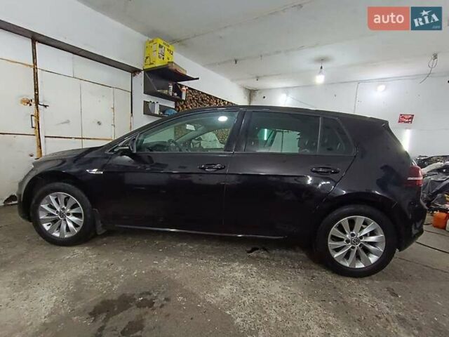 Черный Фольксваген e-Golf, объемом двигателя 0 л и пробегом 159 тыс. км за 8350 $, фото 12 на Automoto.ua