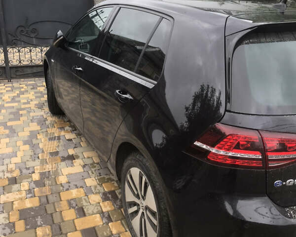 Черный Фольксваген e-Golf, объемом двигателя 0 л и пробегом 144 тыс. км за 9200 $, фото 1 на Automoto.ua
