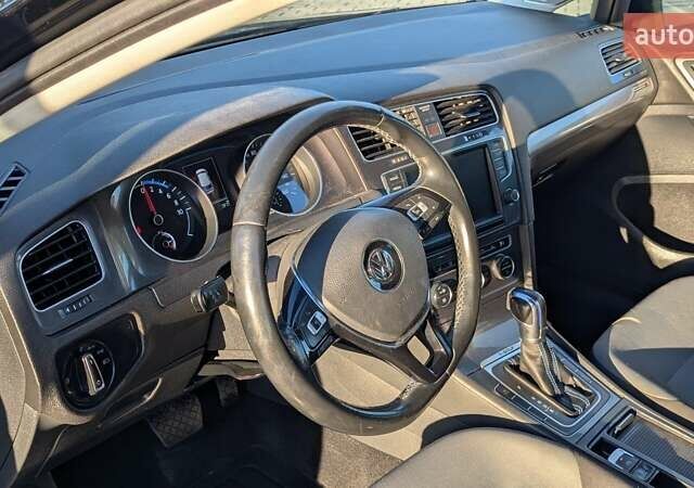 Чорний Фольксваген e-Golf, об'ємом двигуна 0 л та пробігом 120 тис. км за 8600 $, фото 76 на Automoto.ua