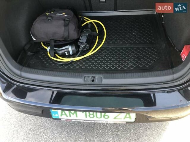 Черный Фольксваген e-Golf, объемом двигателя 0 л и пробегом 108 тыс. км за 10100 $, фото 29 на Automoto.ua