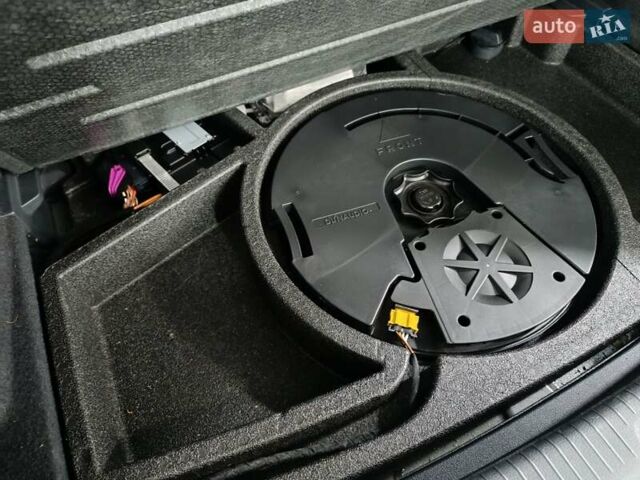 Черный Фольксваген e-Golf, объемом двигателя 0 л и пробегом 159 тыс. км за 8350 $, фото 8 на Automoto.ua