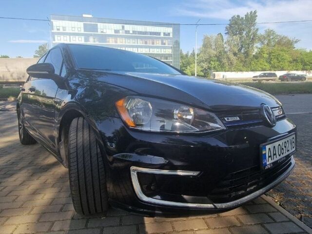 Чорний Фольксваген e-Golf, об'ємом двигуна 0 л та пробігом 109 тис. км за 7300 $, фото 2 на Automoto.ua