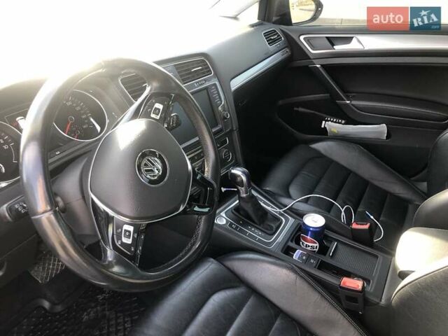 Черный Фольксваген e-Golf, объемом двигателя 0 л и пробегом 108 тыс. км за 10900 $, фото 35 на Automoto.ua