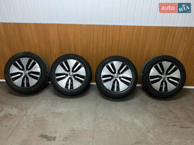 Чорний Фольксваген e-Golf, об'ємом двигуна 0 л та пробігом 142 тис. км за 11000 $, фото 1 на Automoto.ua