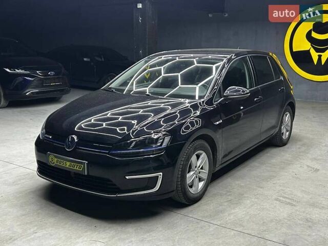 Черный Фольксваген e-Golf, объемом двигателя 0 л и пробегом 90 тыс. км за 11500 $, фото 2 на Automoto.ua