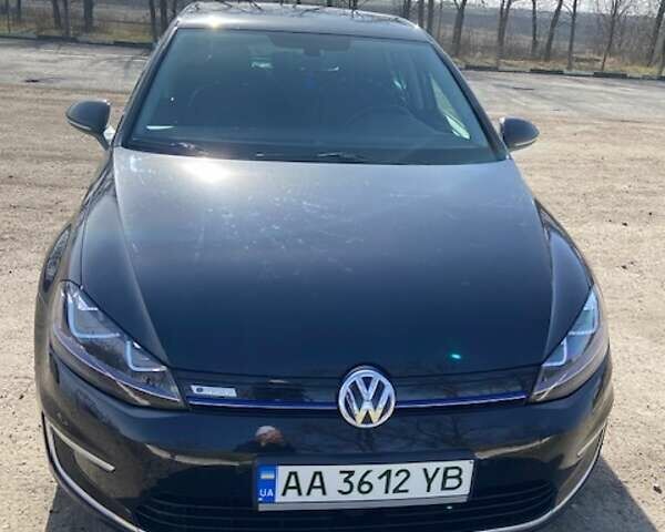 Черный Фольксваген e-Golf, объемом двигателя 0 л и пробегом 79 тыс. км за 14600 $, фото 10 на Automoto.ua