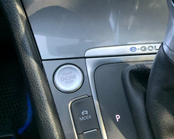 Чорний Фольксваген e-Golf, об'ємом двигуна 0 л та пробігом 142 тис. км за 11000 $, фото 12 на Automoto.ua