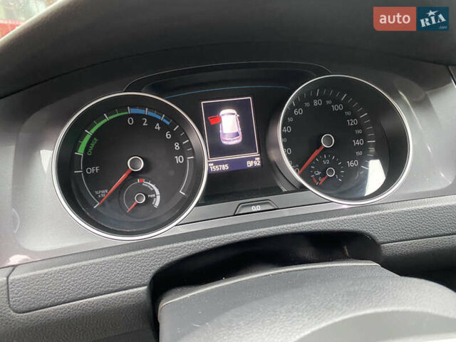 Черный Фольксваген e-Golf, объемом двигателя 0 л и пробегом 156 тыс. км за 9290 $, фото 9 на Automoto.ua