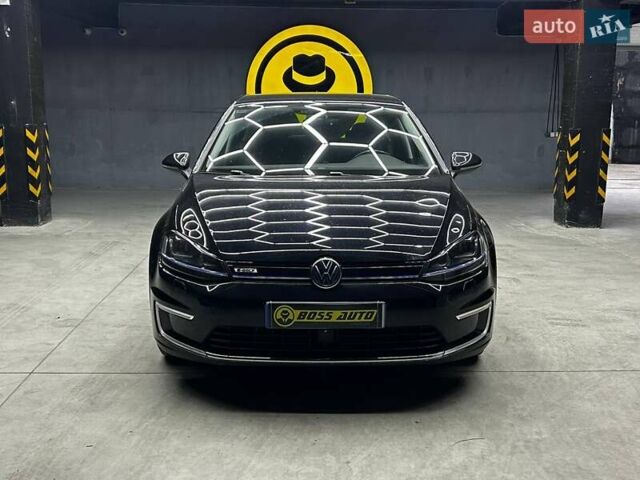 Черный Фольксваген e-Golf, объемом двигателя 0 л и пробегом 90 тыс. км за 11500 $, фото 1 на Automoto.ua