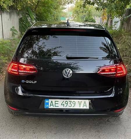 Черный Фольксваген e-Golf, объемом двигателя 0 л и пробегом 185 тыс. км за 10000 $, фото 21 на Automoto.ua