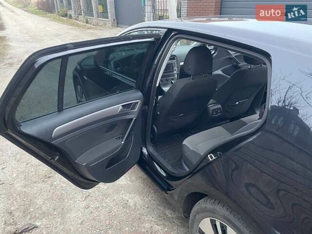 Черный Фольксваген e-Golf, объемом двигателя 0 л и пробегом 133 тыс. км за 8900 $, фото 13 на Automoto.ua