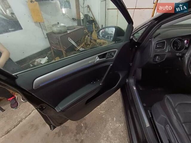 Черный Фольксваген e-Golf, объемом двигателя 0 л и пробегом 159 тыс. км за 8350 $, фото 14 на Automoto.ua