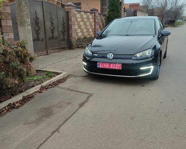 Чорний Фольксваген e-Golf, об'ємом двигуна 0 л та пробігом 190 тис. км за 8950 $, фото 5 на Automoto.ua