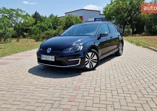 Черный Фольксваген e-Golf, объемом двигателя 0 л и пробегом 104 тыс. км за 9200 $, фото 1 на Automoto.ua