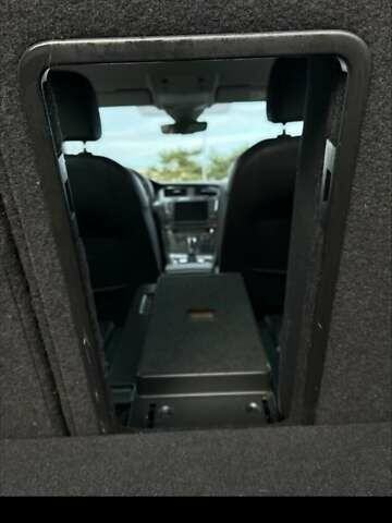 Чорний Фольксваген e-Golf, об'ємом двигуна 0 л та пробігом 82 тис. км за 11711 $, фото 5 на Automoto.ua