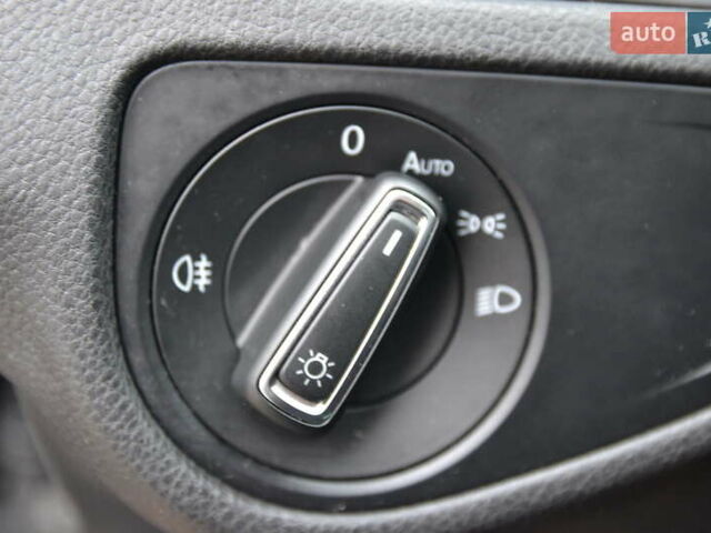 Черный Фольксваген e-Golf, объемом двигателя 0 л и пробегом 134 тыс. км за 8700 $, фото 31 на Automoto.ua