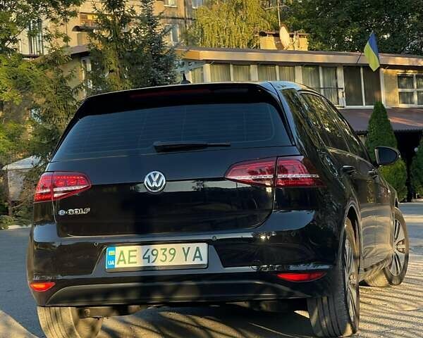 Черный Фольксваген e-Golf, объемом двигателя 0 л и пробегом 185 тыс. км за 10000 $, фото 3 на Automoto.ua