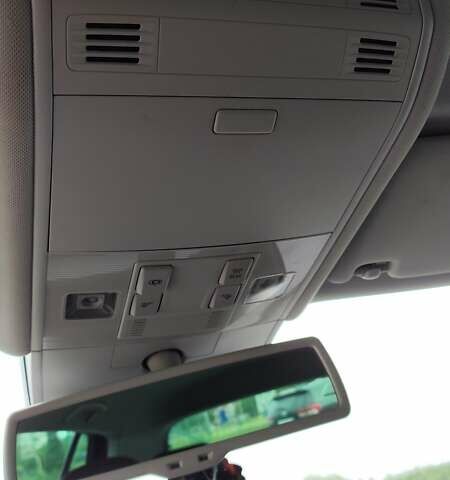 Черный Фольксваген e-Golf, объемом двигателя 0 л и пробегом 131 тыс. км за 9199 $, фото 31 на Automoto.ua