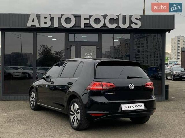 Черный Фольксваген e-Golf, объемом двигателя 0 л и пробегом 180 тыс. км за 11990 $, фото 4 на Automoto.ua