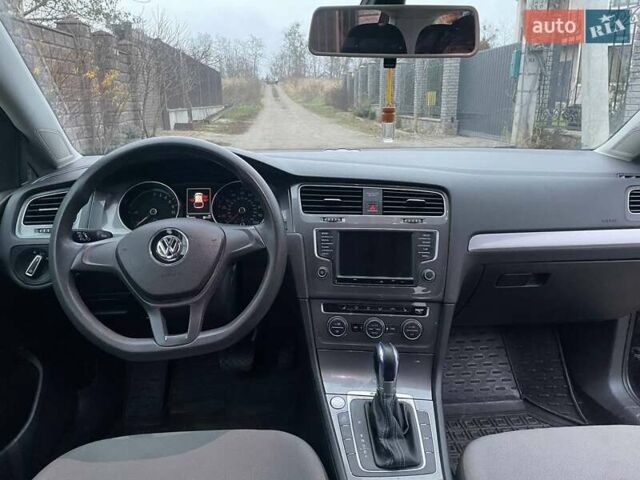 Черный Фольксваген e-Golf, объемом двигателя 0 л и пробегом 133 тыс. км за 8900 $, фото 8 на Automoto.ua