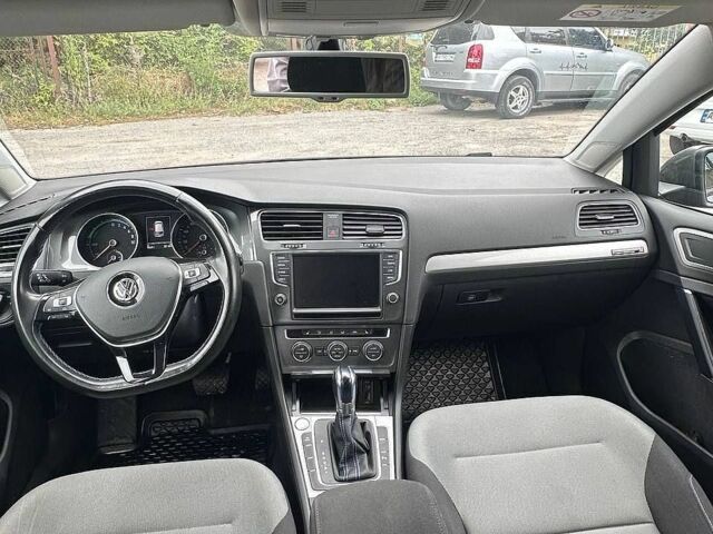 Черный Фольксваген e-Golf, объемом двигателя 0 л и пробегом 99 тыс. км за 9099 $, фото 8 на Automoto.ua