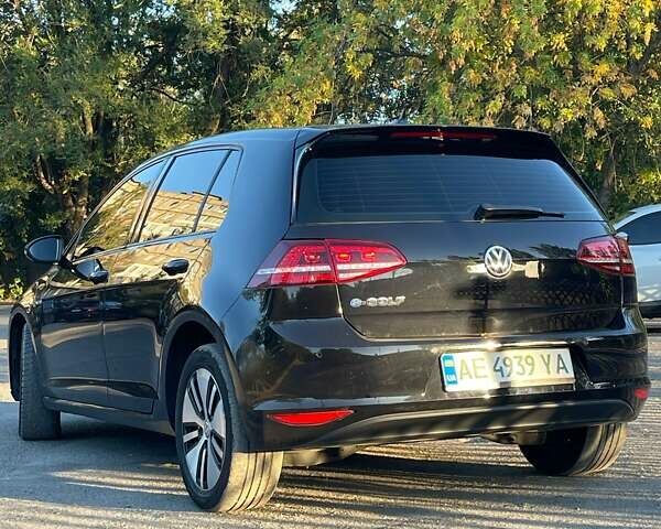 Черный Фольксваген e-Golf, объемом двигателя 0 л и пробегом 185 тыс. км за 10000 $, фото 8 на Automoto.ua