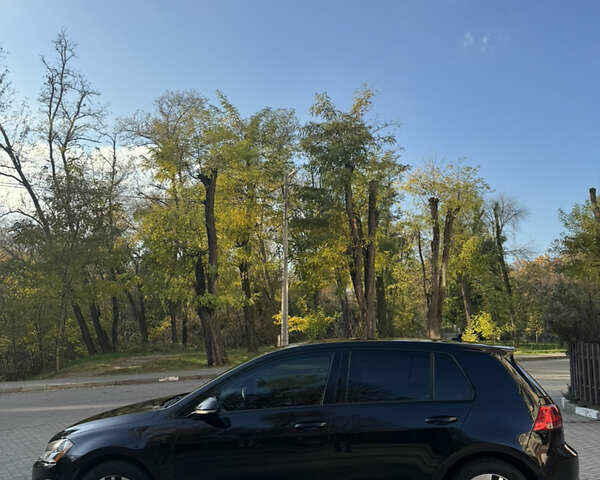 Черный Фольксваген e-Golf, объемом двигателя 0 л и пробегом 110 тыс. км за 10300 $, фото 2 на Automoto.ua