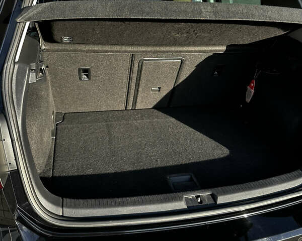 Черный Фольксваген e-Golf, объемом двигателя 0 л и пробегом 157 тыс. км за 9700 $, фото 19 на Automoto.ua
