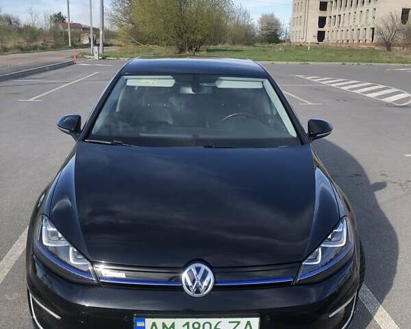 Черный Фольксваген e-Golf, объемом двигателя 0 л и пробегом 108 тыс. км за 10100 $, фото 2 на Automoto.ua