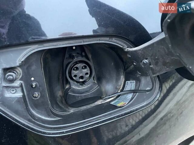 Черный Фольксваген e-Golf, объемом двигателя 0 л и пробегом 133 тыс. км за 8900 $, фото 19 на Automoto.ua