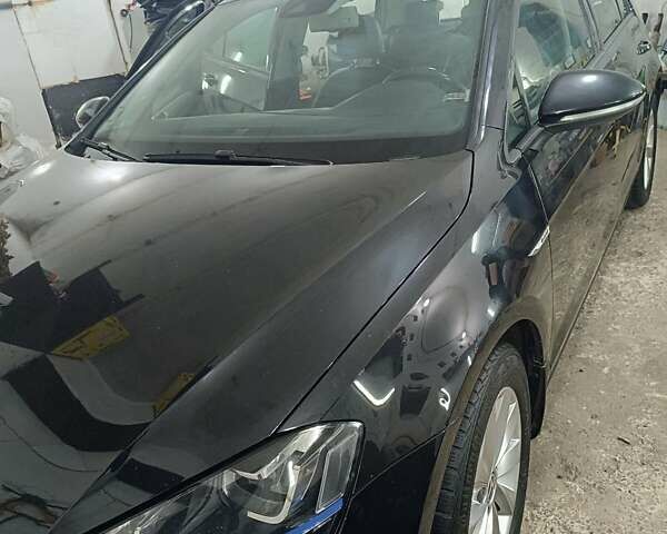 Черный Фольксваген e-Golf, объемом двигателя 0 л и пробегом 159 тыс. км за 8350 $, фото 5 на Automoto.ua