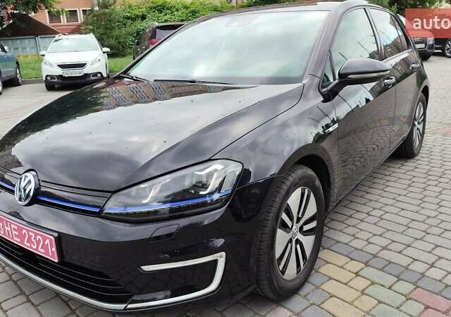 Черный Фольксваген e-Golf, объемом двигателя 0 л и пробегом 131 тыс. км за 9199 $, фото 1 на Automoto.ua