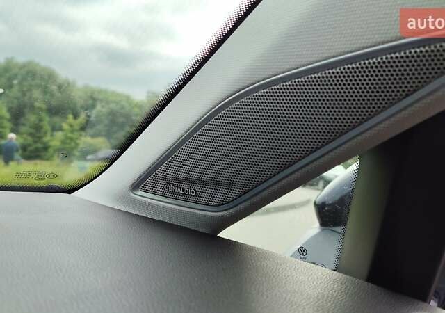 Черный Фольксваген e-Golf, объемом двигателя 0 л и пробегом 131 тыс. км за 9199 $, фото 40 на Automoto.ua