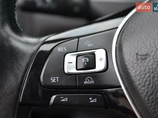 Черный Фольксваген e-Golf, объемом двигателя 0 л и пробегом 134 тыс. км за 8700 $, фото 28 на Automoto.ua