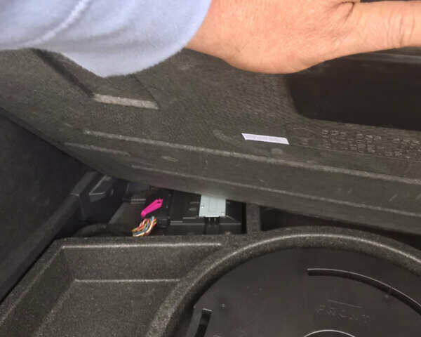 Черный Фольксваген e-Golf, объемом двигателя 0 л и пробегом 144 тыс. км за 9200 $, фото 3 на Automoto.ua