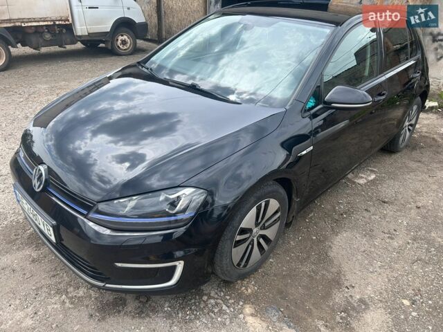 Черный Фольксваген e-Golf, объемом двигателя 0 л и пробегом 199 тыс. км за 10000 $, фото 3 на Automoto.ua