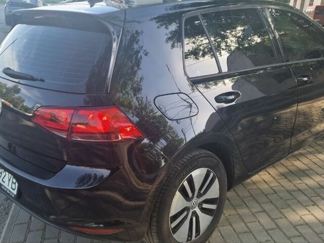 Чорний Фольксваген e-Golf, об'ємом двигуна 0 л та пробігом 109 тис. км за 7300 $, фото 4 на Automoto.ua