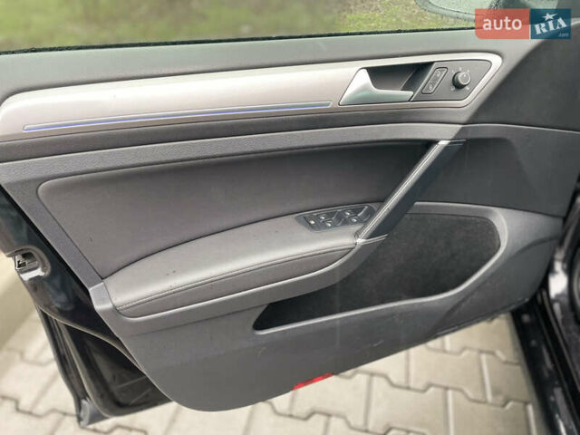 Черный Фольксваген e-Golf, объемом двигателя 0 л и пробегом 115 тыс. км за 9600 $, фото 8 на Automoto.ua