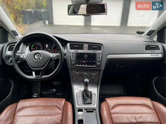 Чорний Фольксваген e-Golf, об'ємом двигуна 0 л та пробігом 118 тис. км за 8800 $, фото 4 на Automoto.ua