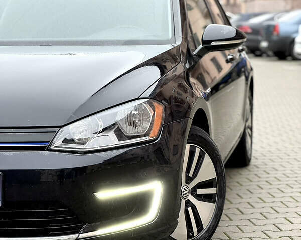 Черный Фольксваген e-Golf, объемом двигателя 0 л и пробегом 95 тыс. км за 8500 $, фото 10 на Automoto.ua