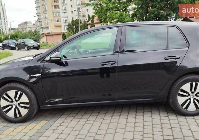 Черный Фольксваген e-Golf, объемом двигателя 0 л и пробегом 131 тыс. км за 9199 $, фото 2 на Automoto.ua