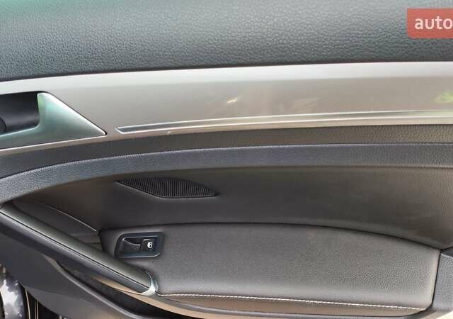 Черный Фольксваген e-Golf, объемом двигателя 0 л и пробегом 131 тыс. км за 9199 $, фото 43 на Automoto.ua