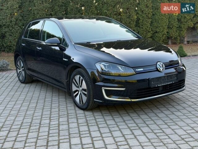 Черный Фольксваген e-Golf, объемом двигателя 0 л и пробегом 84 тыс. км за 9350 $, фото 6 на Automoto.ua
