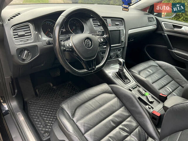 Чорний Фольксваген e-Golf, об'ємом двигуна 0 л та пробігом 130 тис. км за 7850 $, фото 11 на Automoto.ua