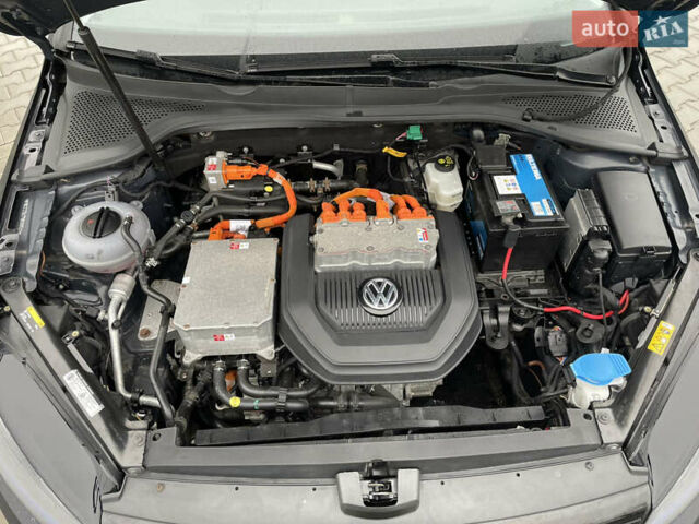 Черный Фольксваген e-Golf, объемом двигателя 0 л и пробегом 115 тыс. км за 9600 $, фото 15 на Automoto.ua