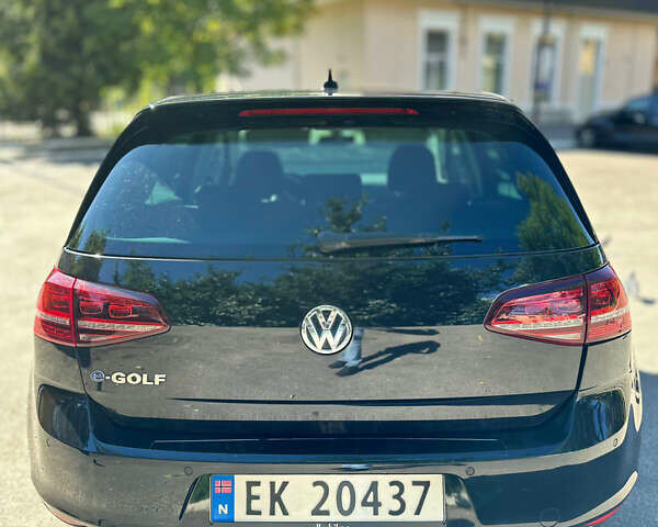 Черный Фольксваген e-Golf, объемом двигателя 0 л и пробегом 118 тыс. км за 8900 $, фото 2 на Automoto.ua