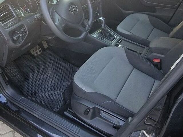 Чорний Фольксваген e-Golf, об'ємом двигуна 0 л та пробігом 109 тис. км за 7300 $, фото 28 на Automoto.ua
